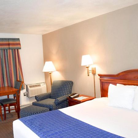 Attleboro Motor Inn Exterior photo